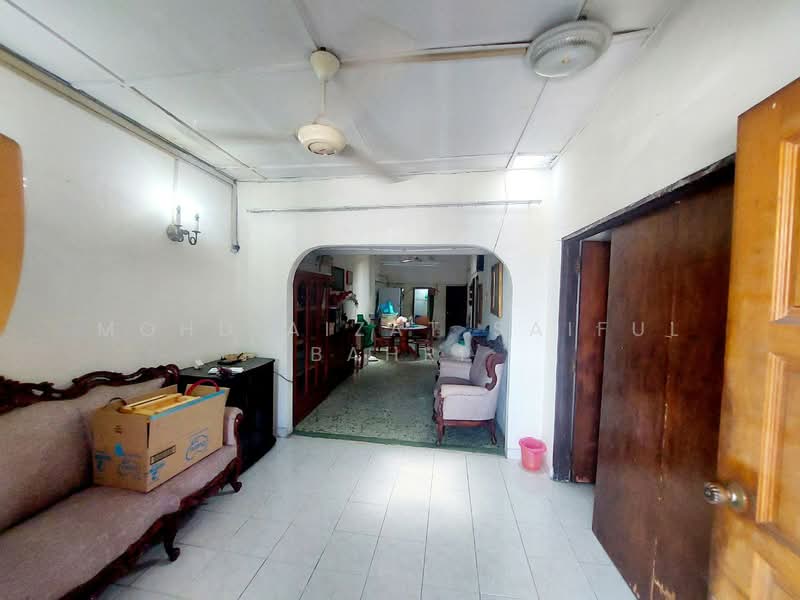 Terraced House for Sale in Bandar Tun Razak (Cheras) - Mohd Aizat Saiful Bahri - Living Room - PropertyGuru.com.my