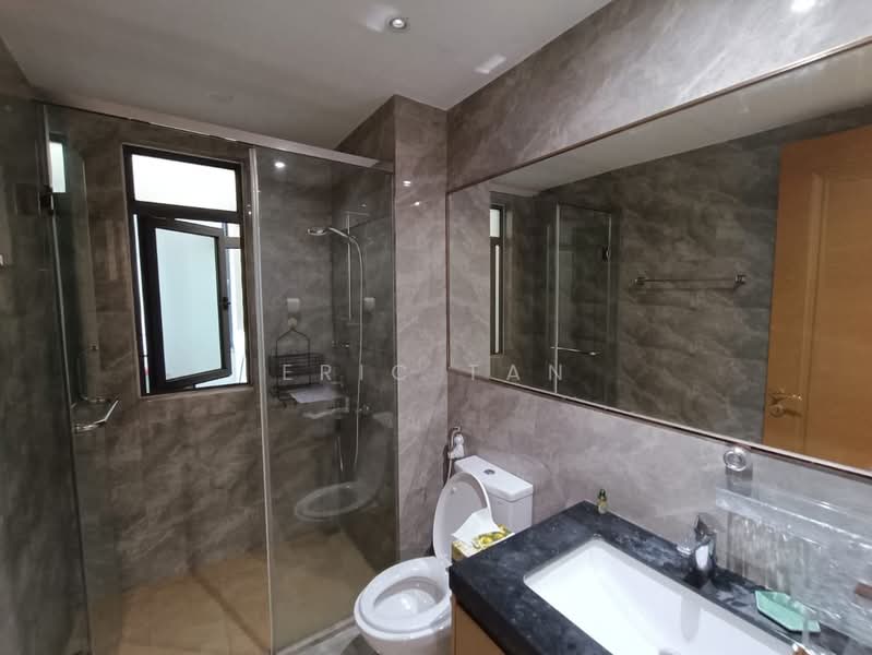 Service Residence for Sale at R&F Princess Cove Phase 1 - Eric Tan - Bathroom - PropertyGuru.com.my