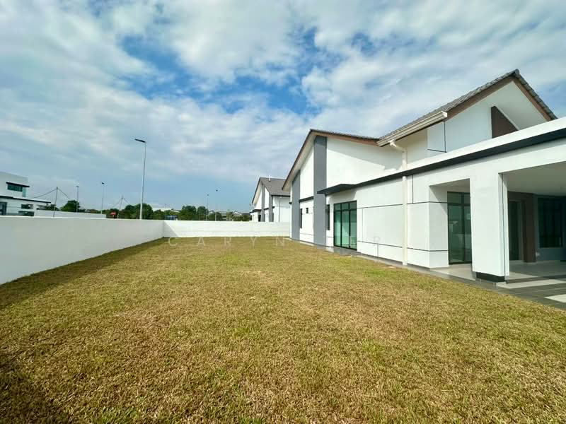 Semi-Detached House for Sale in Bandar Putra (Kulai) - Caryn Ter - Exterior - PropertyGuru.com.my