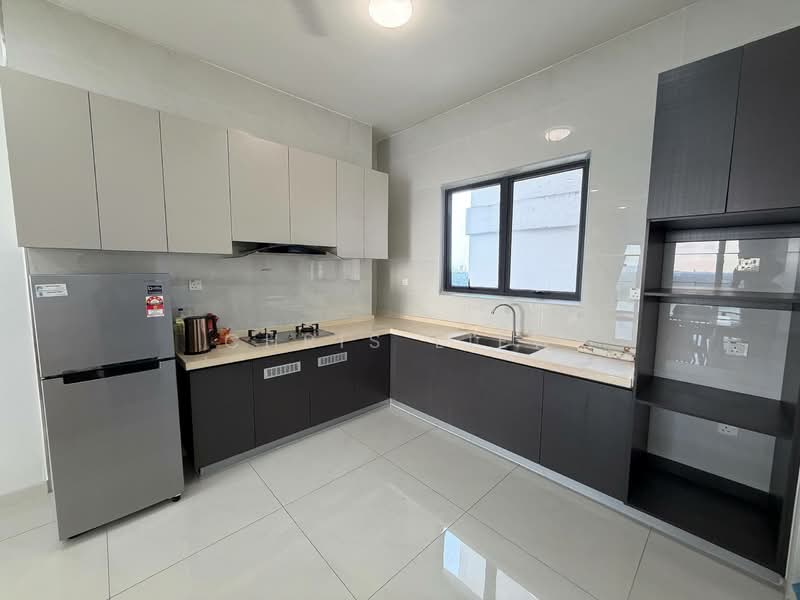 Condominium for Rent at Royal Strand @ Country Garden Danga Bay - Chris Liew - Kitchen - PropertyGuru.com.my