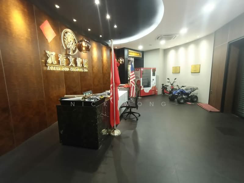 Shop / Office for Sale in Jalan Klang Lama (Old Klang Road) (Kuala Lumpur) - Nick Wong - Lobby - PropertyGuru.com.my