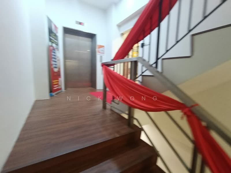 Shop / Office for Sale in Jalan Klang Lama (Old Klang Road) (Kuala Lumpur) - Nick Wong - Corridor - PropertyGuru.com.my
