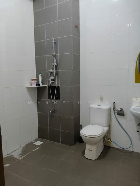 Taman Redang Lakeview Double Storey untuk Untuk Disewa - RM 2,800 /bulan, Mac 2026 - Bathroom - PropertyGuru.com.my