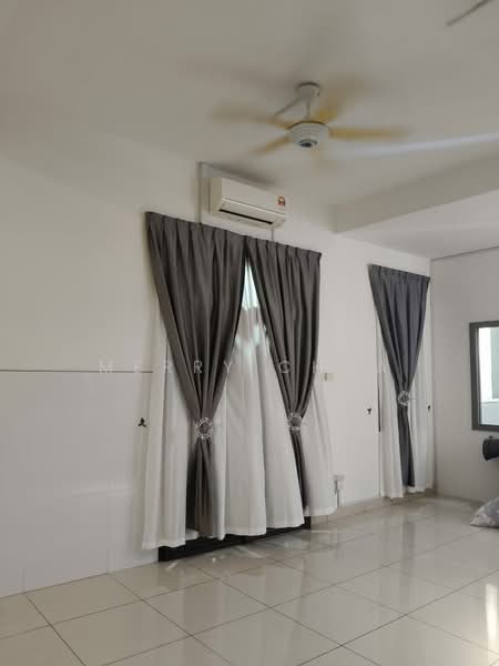 Taman Redang Lakeview Double Storey untuk Untuk Disewa - RM 2,800 /bulan, Mac 2026 - Living Room - PropertyGuru.com.my