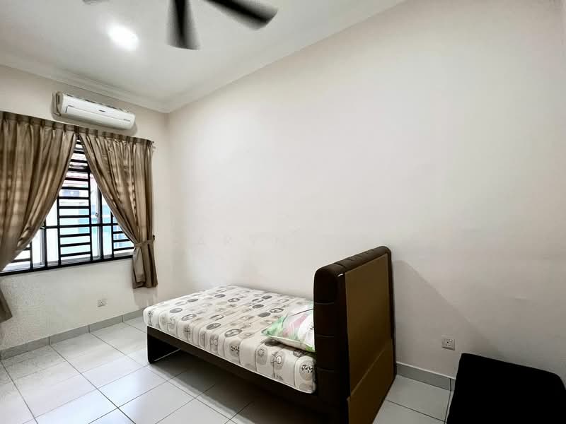 Bandar Putra ( Renovated ) Single Storey Terrace House untuk Untuk Dijual - RM 528,000, Mac 2026 - Bedroom - PropertyGuru.com.my
