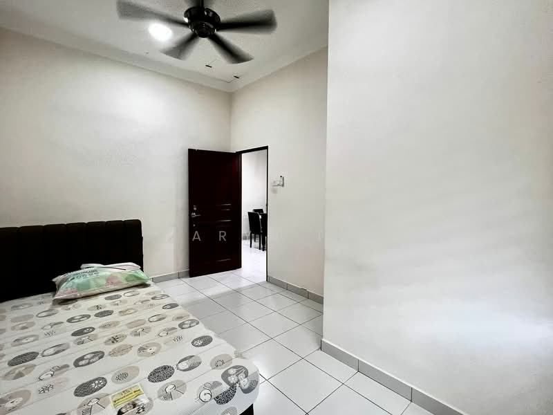 Bandar Putra ( Renovated ) Single Storey Terrace House untuk Untuk Dijual - RM 528,000, Mac 2026 - Bedroom - PropertyGuru.com.my