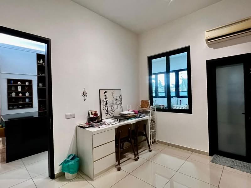 Terraced House for Sale in Johor Bahru (Johor) - Desmond Chan - Study - PropertyGuru.com.my