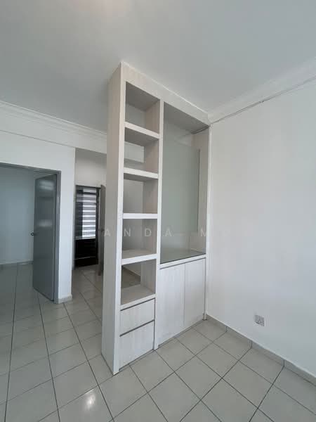 For Rent - Molek Ria