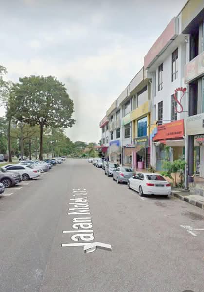 Shop for Sale in Taman Molek (Johor Bahru) - Chris Chin - Exterior - PropertyGuru.com.my