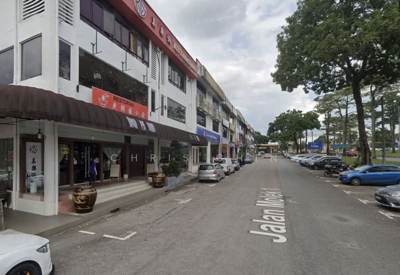 Shop for Sale in Taman Molek (Johor Bahru) - Chris Chin - Exterior - PropertyGuru.com.my
