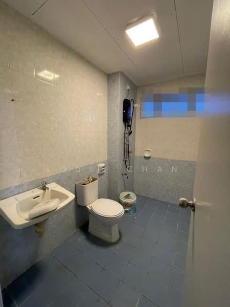 2-storey Terraced House for Rent in Bandar Botanic (Klang) - Louis Chan - Bathroom - PropertyGuru.com.my