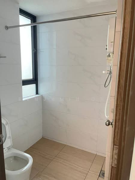 Service Residence for Sale at Country Garden Central Park - Benjamin Ong - Bathroom - PropertyGuru.com.my