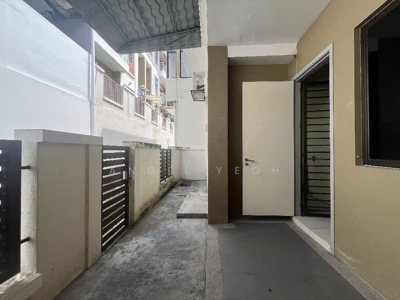 2.5-storey Terraced House for Sale in Alam Damai (Cheras) - Angel Yeoh - Exterior - PropertyGuru.com.my