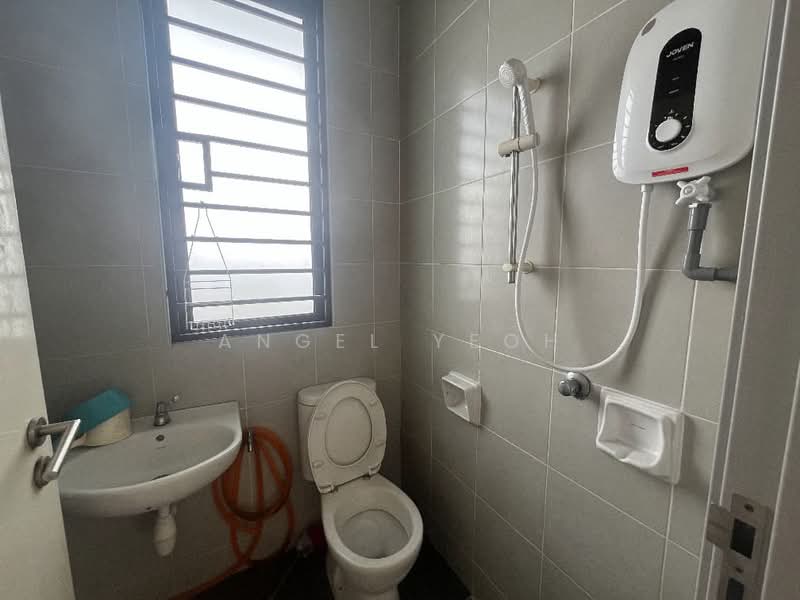 2.5-storey Terraced House for Sale in Alam Damai (Cheras) - Angel Yeoh - Bathroom - PropertyGuru.com.my
