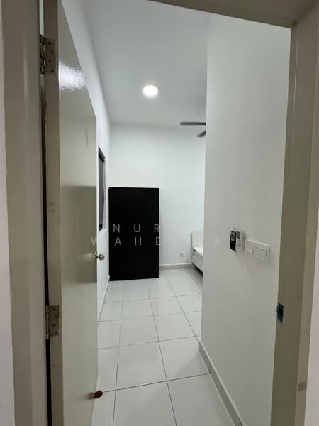 Condominium for Rent at Green Beverly Hills - Residensi Lili - Nurul Waheeda - Corridor - PropertyGuru.com.my