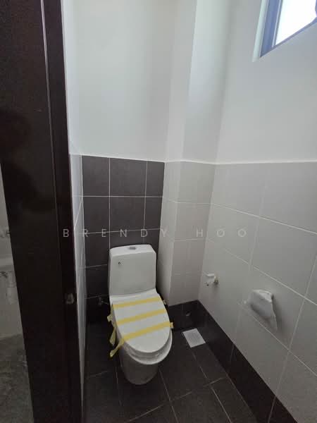 Shop for Rent in Johor Bahru (Johor) - Brendy Hoo - Bathroom - PropertyGuru.com.my