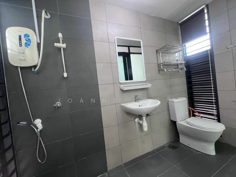 2-storey Terraced House for Rent in Bandar Seri Alam (Masai) - JOANNE YONG - Bathroom - PropertyGuru.com.my