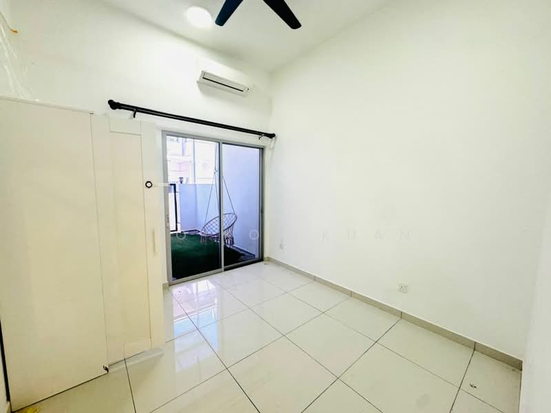 2-storey Terraced House for Sale in Bandar Gamuda Gardens (Rawang) - Foo Kok Kuan - Bedroom - PropertyGuru.com.my