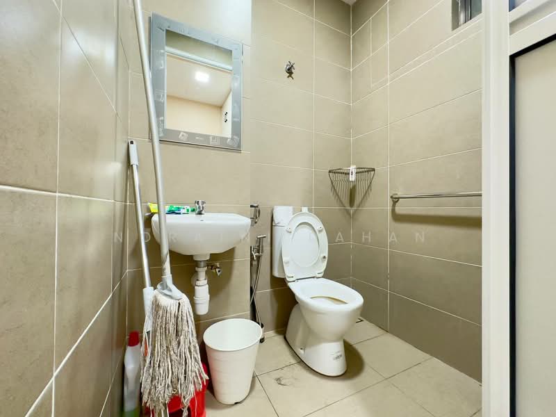 Semi-Detached House for Sale in Cyberjaya (Selangor) - Noraini Dahan - Bathroom - PropertyGuru.com.my