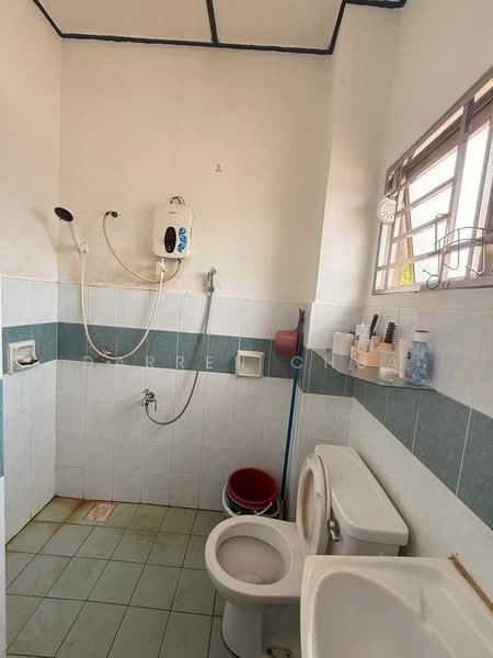 Taman Bukit Indah untuk Untuk Dijual - RM 798,000, Mac 2026 - Bathroom - PropertyGuru.com.my