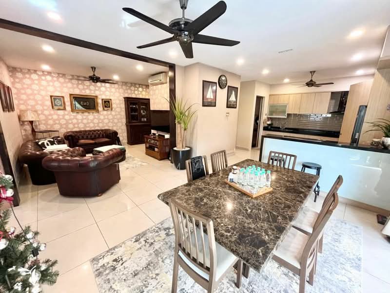 Semi-Detached House for Sale in Taman Sutera Utama (Skudai) - Tommy Tai - Living Room - PropertyGuru.com.my