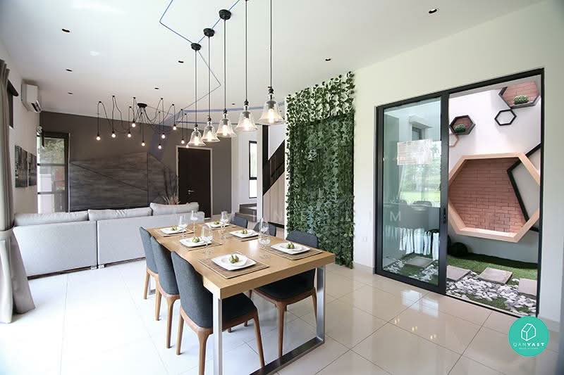 Below Market Price 100k Bandar Baru Enstek untuk Untuk Dijual - RM 402,000, Mac 2026 - Dining Room - PropertyGuru.com.my