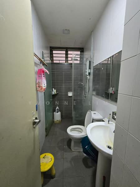 Service Residence for Sale at Palazio - Yvonne Lim - Bathroom - PropertyGuru.com.my