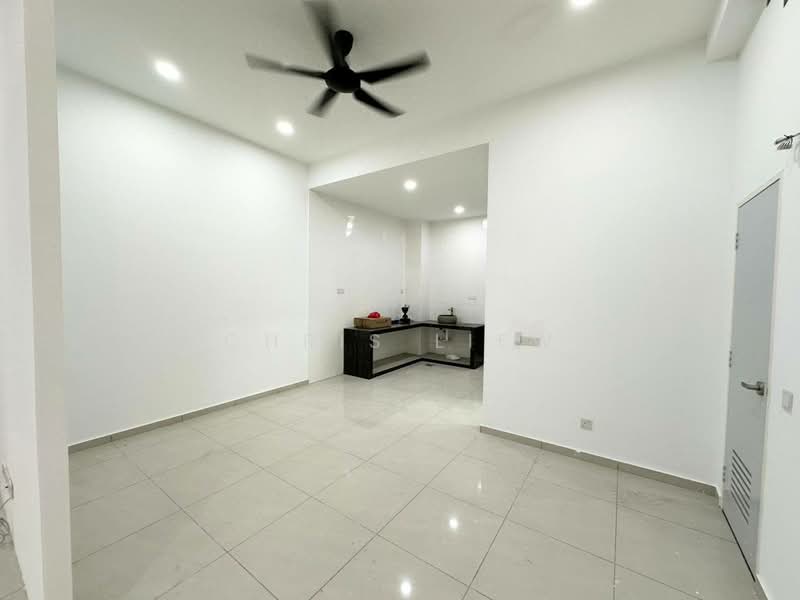 2-storey Terraced House for Rent in Bukit Indah (Iskandar Puteri (Nusajaya)) - Chris Liew - Kitchen - PropertyGuru.com.my