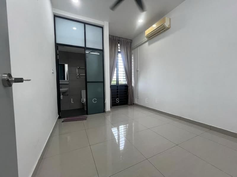 2-storey Terraced House for Rent in Bandar Seri Alam (Masai) - Lucas Lee - Bathroom - PropertyGuru.com.my