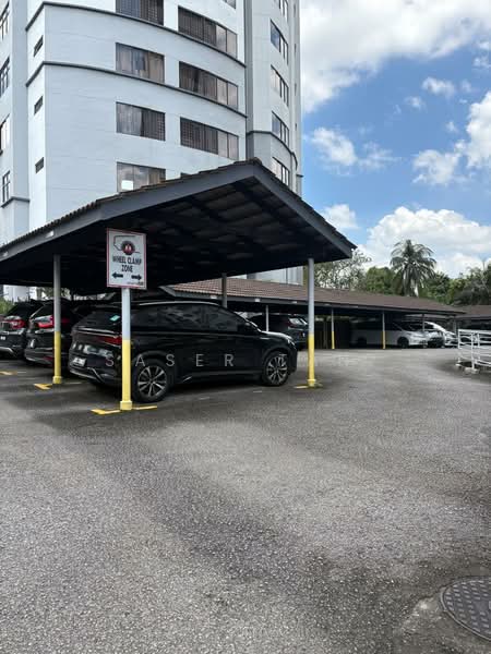 Aloha Tower Condominium untuk Untuk Dijual - RM 900,000, Mac 2026 - Car Park - PropertyGuru.com.my
