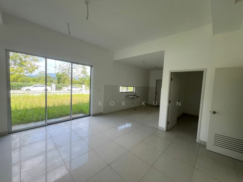 2-storey Terraced House for Sale in Bandar Gamuda Gardens (Rawang) - Foo Kok Kuan - Living Room - PropertyGuru.com.my