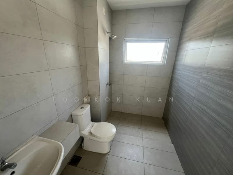2-storey Terraced House for Sale in Bandar Gamuda Gardens (Rawang) - Foo Kok Kuan - Bathroom - PropertyGuru.com.my