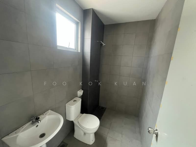 2-storey Terraced House for Sale in Bandar Gamuda Gardens (Rawang) - Foo Kok Kuan - Bathroom - PropertyGuru.com.my