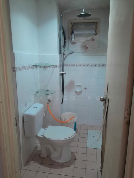 Apartment for Rent at Sri Teratai Apartment - Carlos Ng - Bathroom - PropertyGuru.com.my