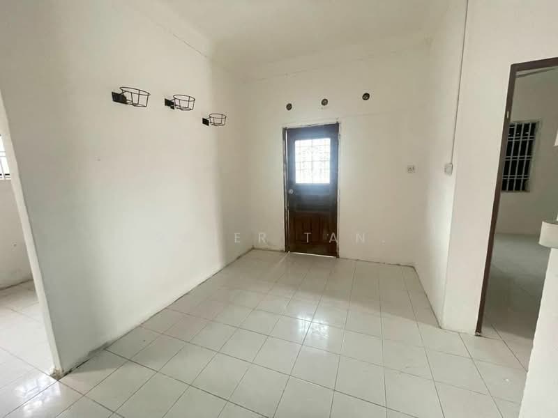 Bungalow for Sale in Larkin (Johor Bahru) - SASER TAN. - Interior - PropertyGuru.com.my