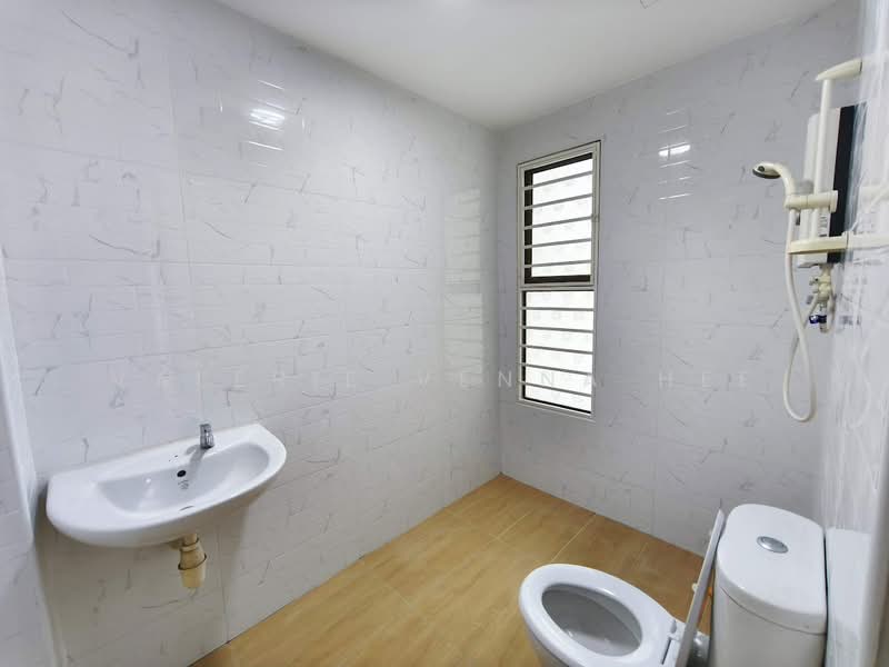 Condominium for Sale at Atmosfera Kondominium - Valerie Venna Hee - Bathroom - PropertyGuru.com.my