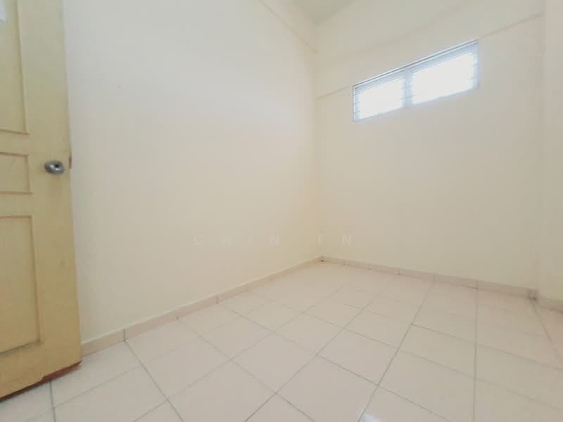 Pangsapuri Bukit Beruang Bestari (University View) untuk Untuk Dijual - RM 255,000, Mac 2026 - Interior - PropertyGuru.com.my