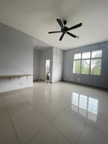 2-storey Terraced House for Sale in Taman Seri Austin (Tebrau) - Jason Tan - Living Room - PropertyGuru.com.my