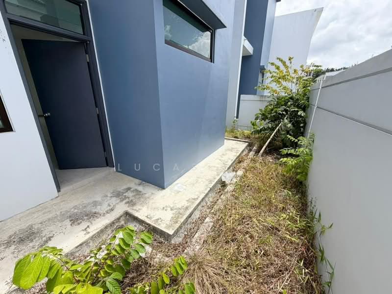 2-storey Terraced House for Sale in Johor Bahru (Johor) - Lucas Lee - Exterior - PropertyGuru.com.my