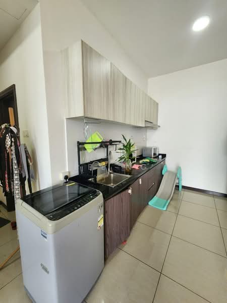 Apartment for Sale at Pulai View - Bee Ng - Kitchen - PropertyGuru.com.my