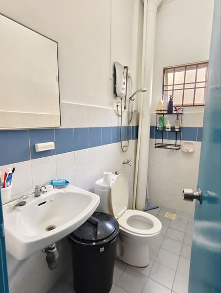 Apartment for Rent at Sri Kenari Apartment - Nicholas Low - Bathroom - PropertyGuru.com.my