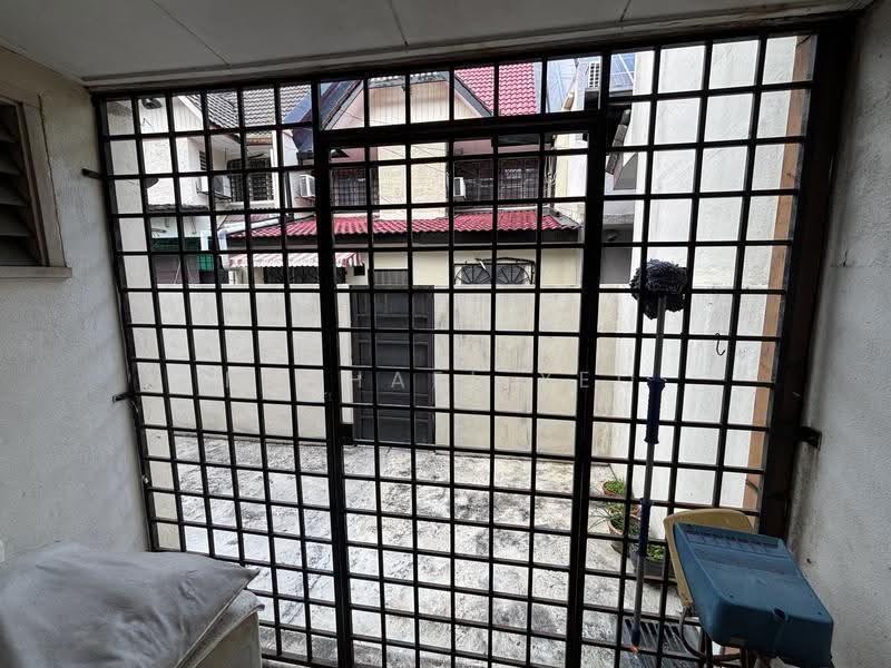 Rumah Teres 2.5-Tingkat untuk Dijual di Bukit Gasing (Petaling Jaya) - Michael Yeo - Yard - PropertyGuru.com.my