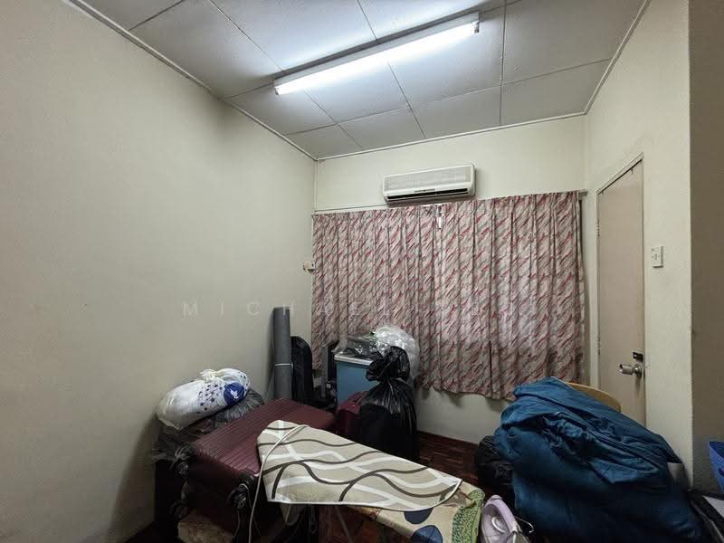 Rumah Teres 2.5-Tingkat untuk Dijual di Bukit Gasing (Petaling Jaya) - Michael Yeo - Bedroom - PropertyGuru.com.my