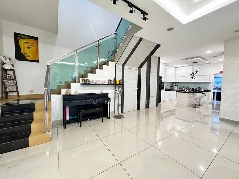 Semi-Detached House for Sale in Anggun 2 Residence (Rawang) - Tom Yip - Interior - PropertyGuru.com.my