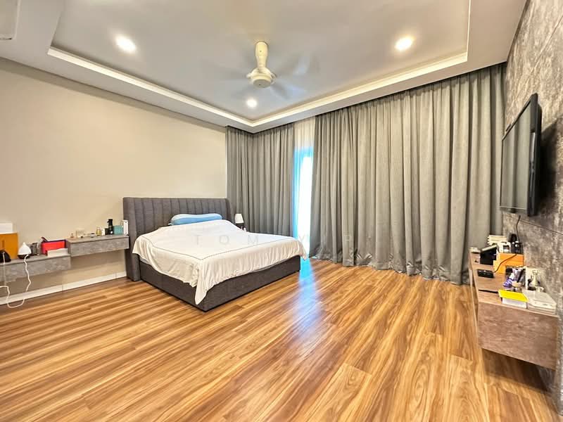 Semi-Detached House for Sale in Anggun 2 Residence (Rawang) - Tom Yip - Bedroom - PropertyGuru.com.my