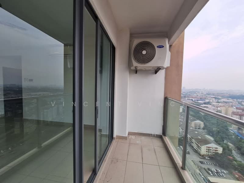 Servis Apartment untuk Disewa di Amerin Residence - Vincent Vince - Balcony - PropertyGuru.com.my