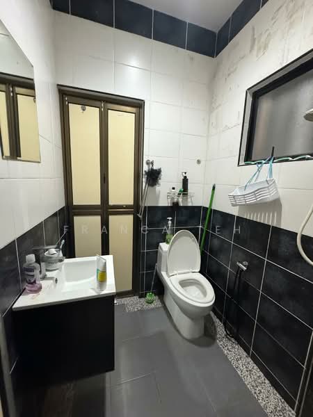 Terraced House for Sale in Ampang Jaya (Ampang) - Franca Teh - Bathroom - PropertyGuru.com.my