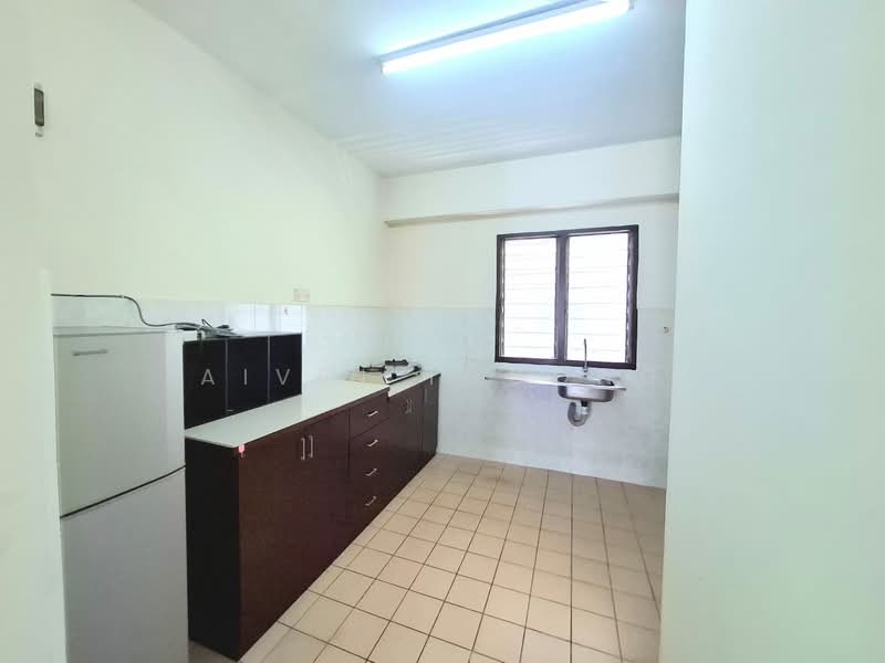 Apartment for Sale at Sri Raya Apartments - Aivin Thoong - Kitchen - PropertyGuru.com.my