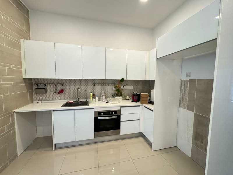 Damai Residences untuk Untuk Disewa - RM 2,200 /bulan, Mac 2026 - Kitchen - PropertyGuru.com.my