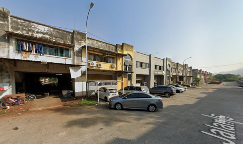 For Rent - ( Corner ) Rawang GreatYear 1.5Storey Factory For Rent PKNS 17